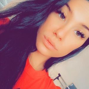 Meet your Posher, Mélissa